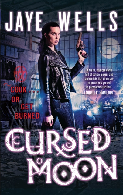 Book cover of: Cursed Moon. By: Jaye Wells
