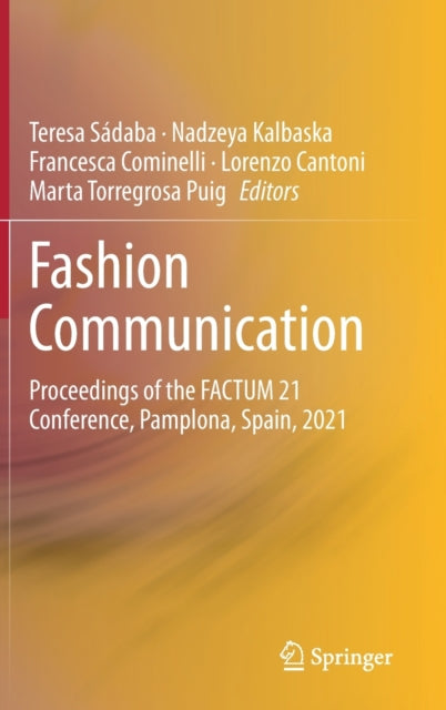 Book cover of: Fashion Communication. By: Teresa Sádaba